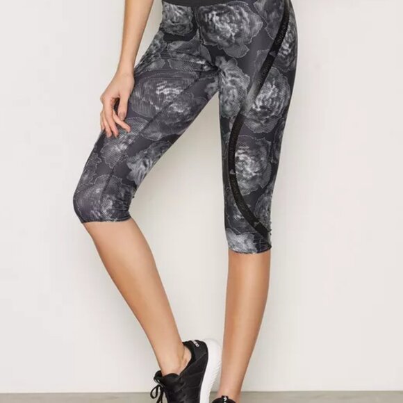 ADIDAS by STELLA MCCARTNEY - Picture 1 of 7